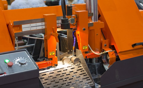 茅箭龙门带锯床具备哪些优点？